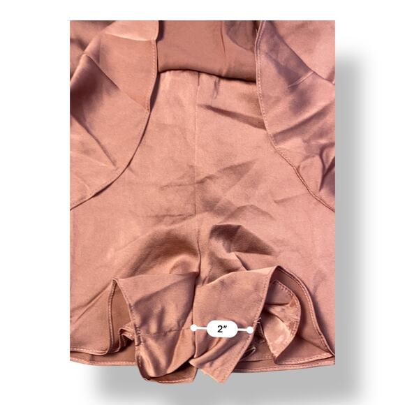 Dress Forum NWT Dusty Rose Asymmetrical Ruffle Romper Size M Boho - Picture 6 of 10